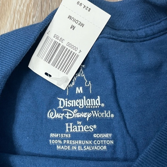 DISNEYPARKS NWT Disneyland Resort Stitch t-shirt blue size medium. - Picture 4 of 6